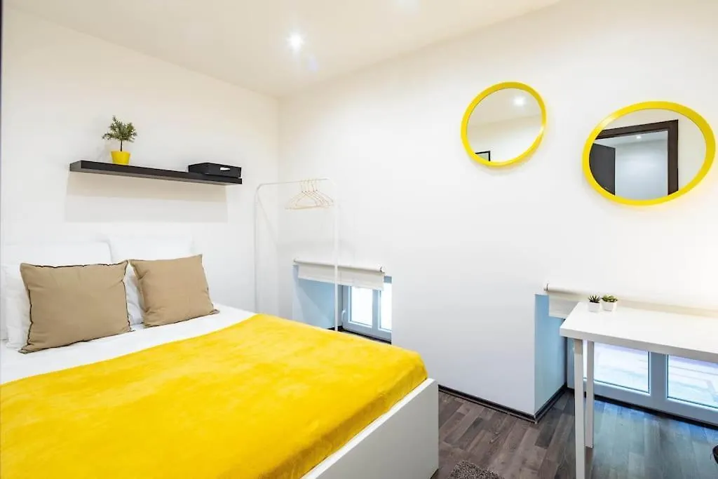 Cityscape Budget Apartments Omega بودابست 0*,  المجر