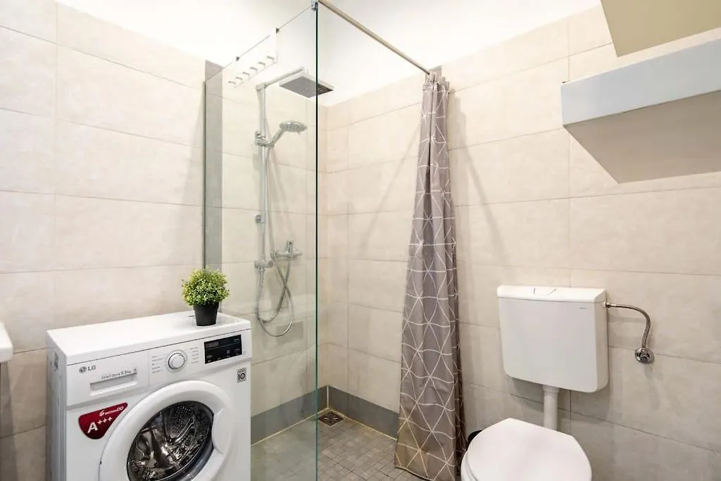 Cityscape Budget Apartments Omega بودابست